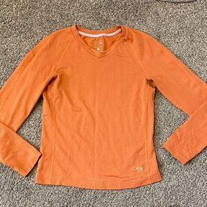 mountain hardware stretchy base layer top